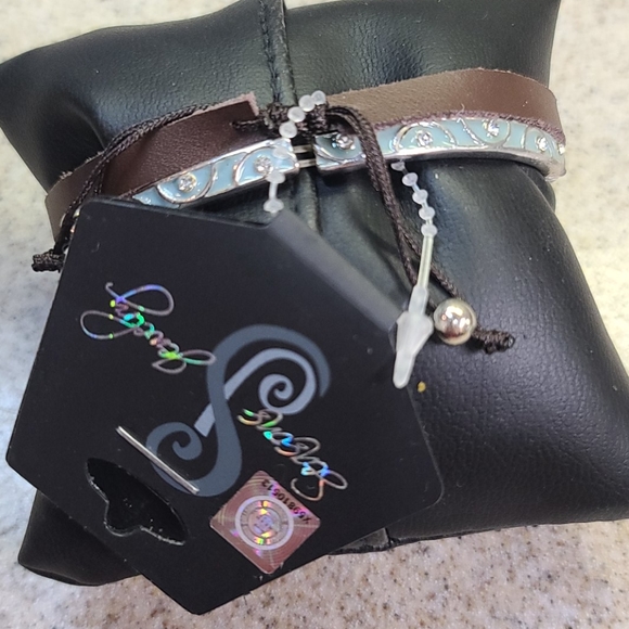 TAR HEELS 2 Bracelets. 1 BLUE / 1 Leather - Picture 5 of 8